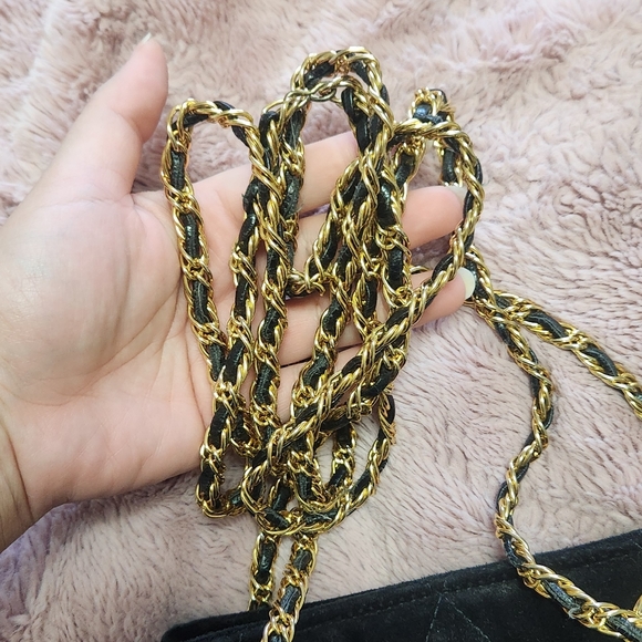 Velvet Shoulder Bag - Picture 3 of 4